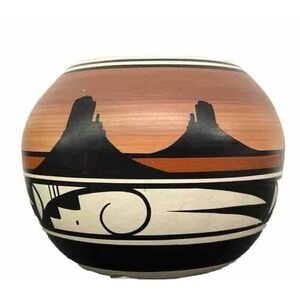 Vintage Native American Indian Art Hand Painted /‎ Desert Skyline - Signed-